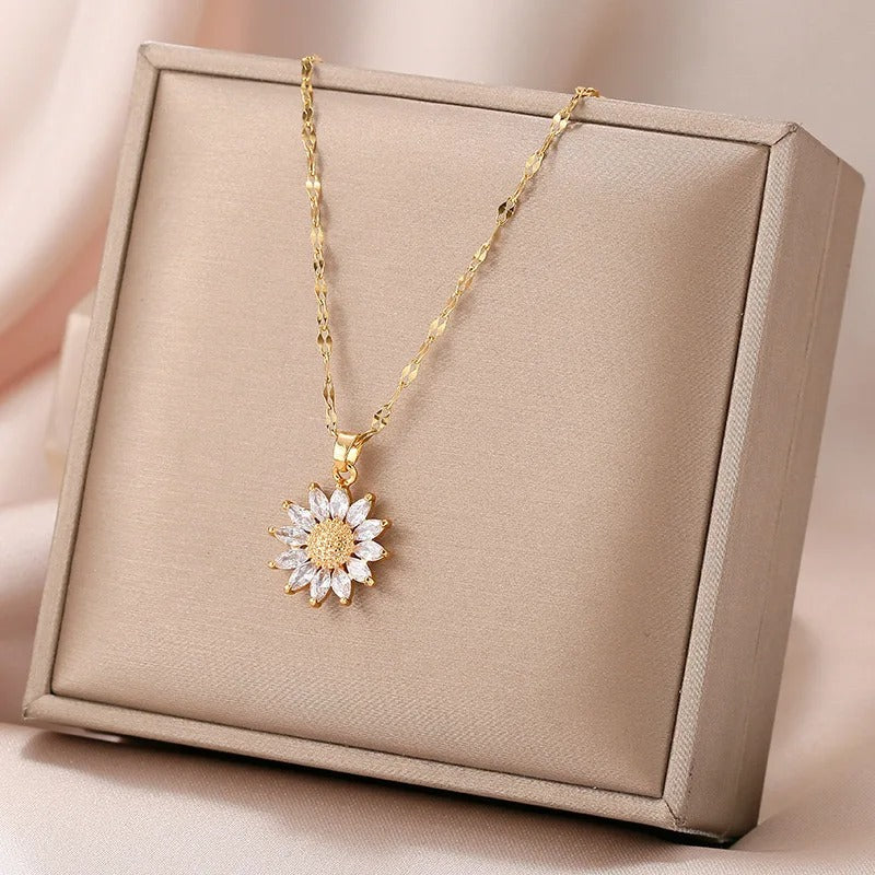 Solar Blossom necklace